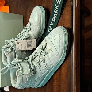 Adidas Ivy Park mint green sneakers size 8.5